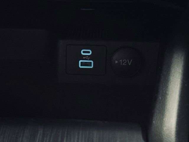 Used 2022 Ford Escape SE image 22