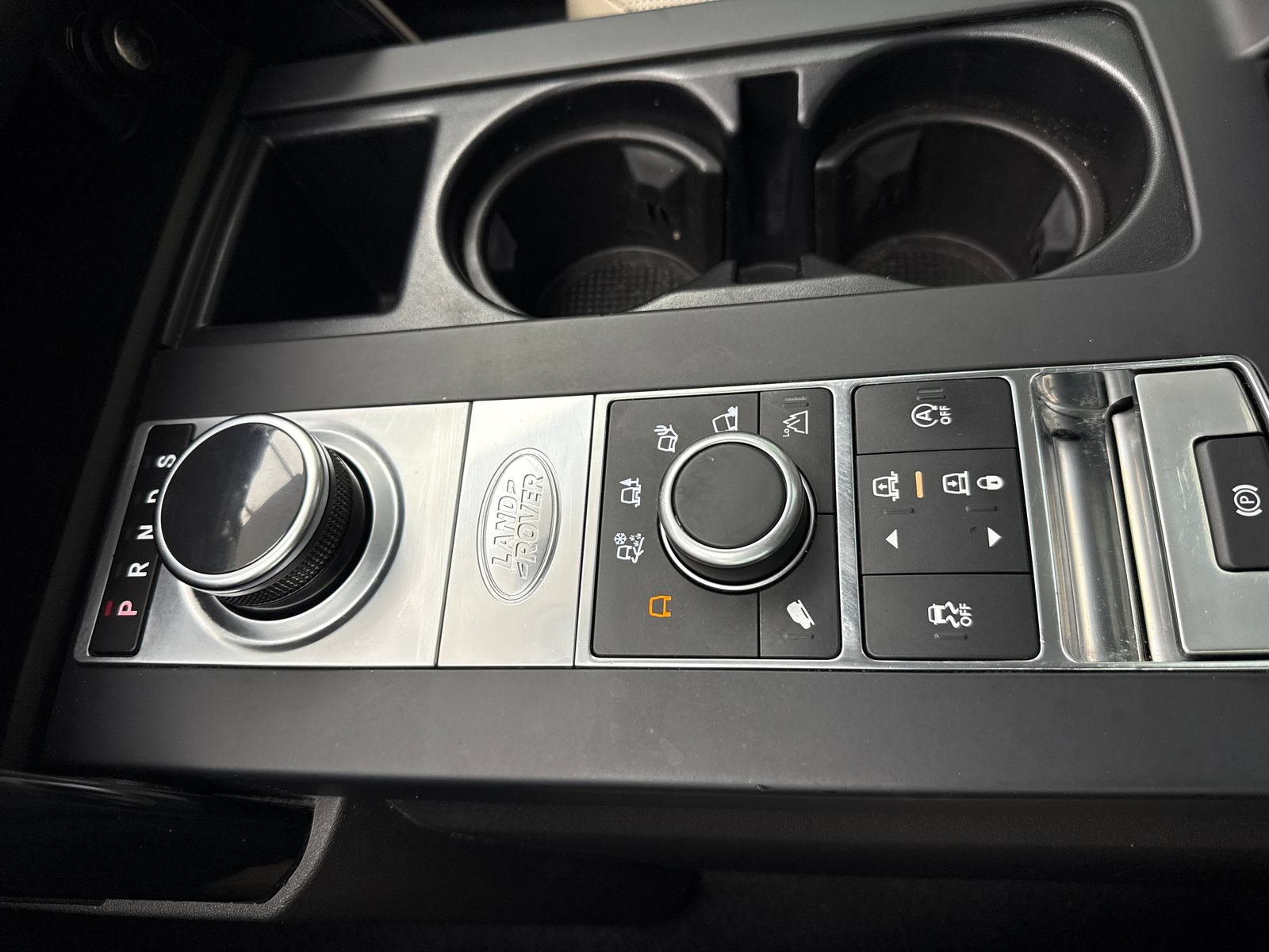 Used 2019 Land Rover Discovery SE AWD/4WD image 31