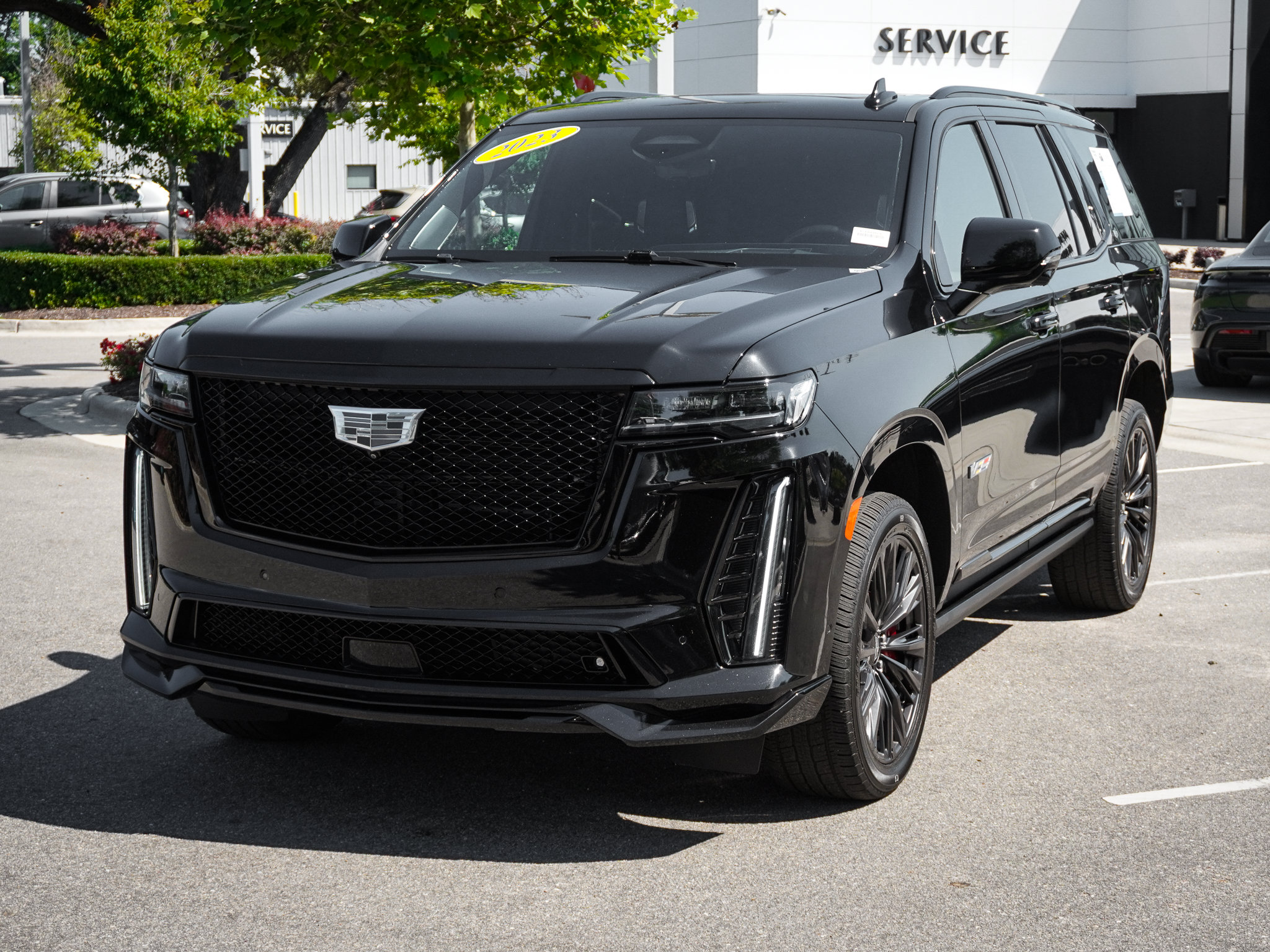 Used 2023 Cadillac Escalade V w/ LPO, ONYX Package AWD/4WD image 5
