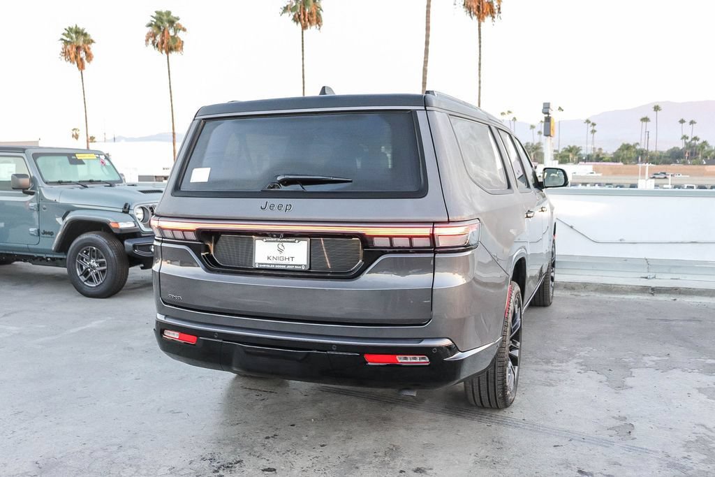 New 2026 Jeep Grand Wagoneer L Summit AWD/4WD image 9