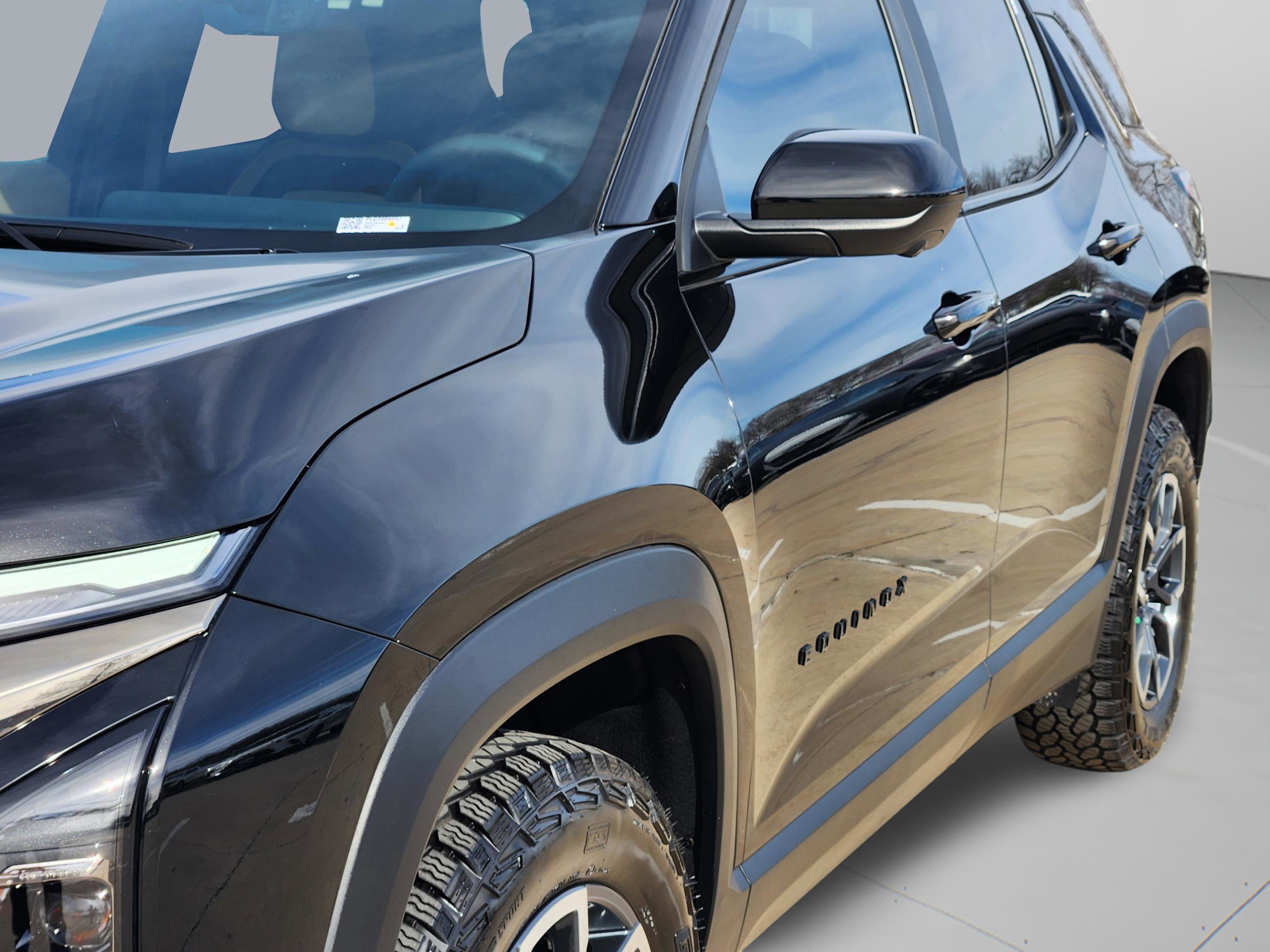 Used 2025 Chevrolet Equinox ACTIV w/ Safety and Technology Package image 10