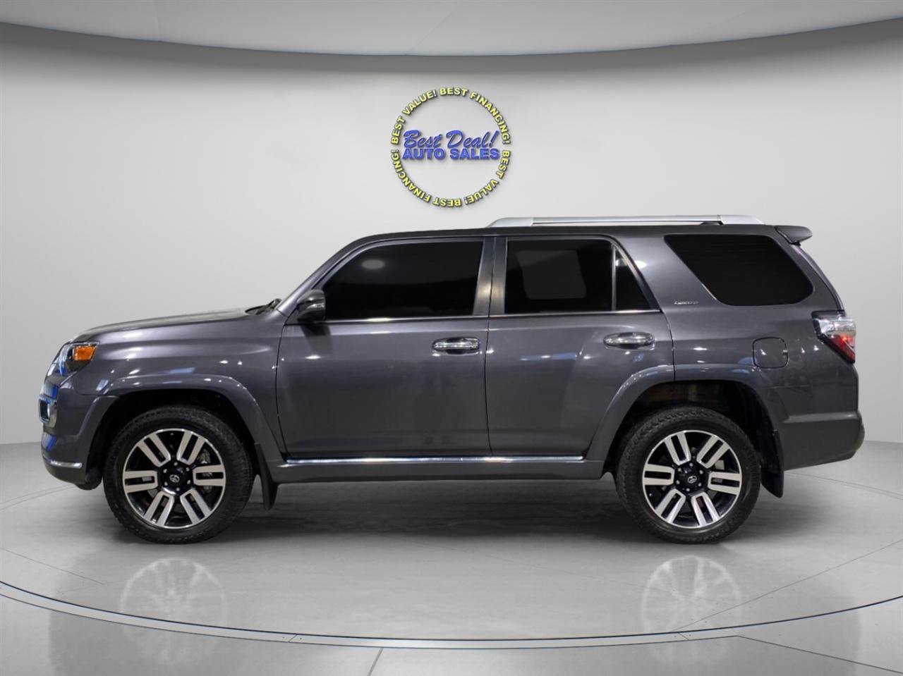 Used 2018 Toyota 4Runner Limited AWD/4WD image 2