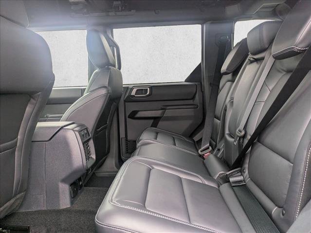 New 2026 Ford Bronco Outer Banks w/ Sasquatch Package AWD/4WD image 16