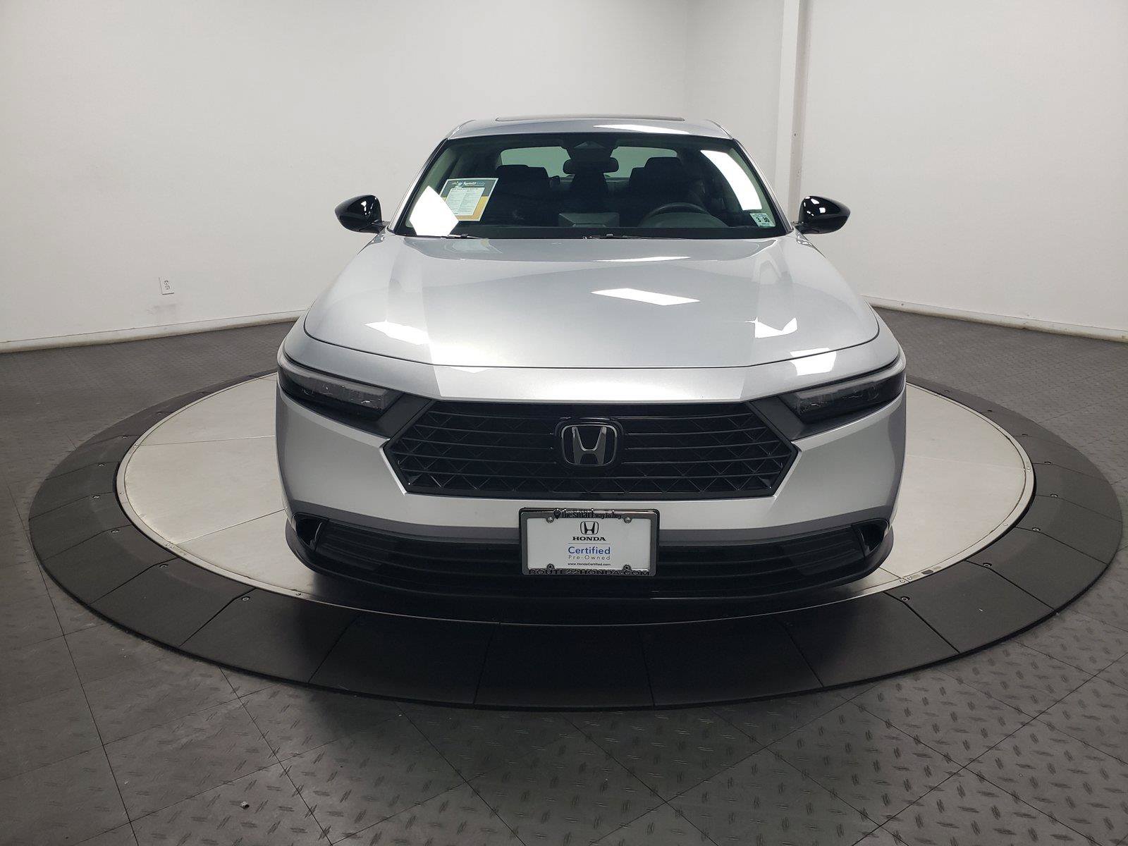 Used 2025 Honda Accord SE image 4