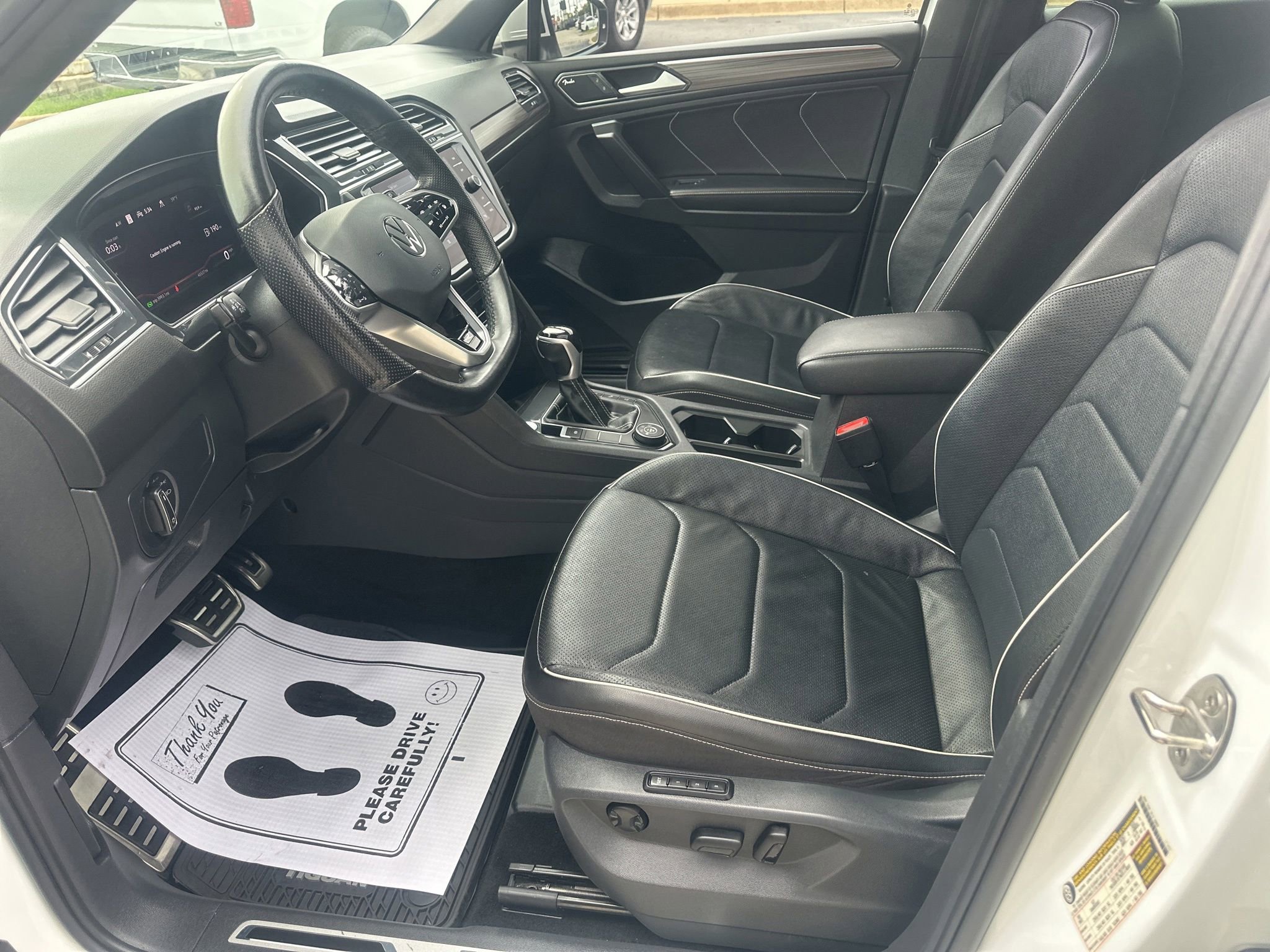 Used 2022 Volkswagen Tiguan SEL R-Line AWD/4WD image 23