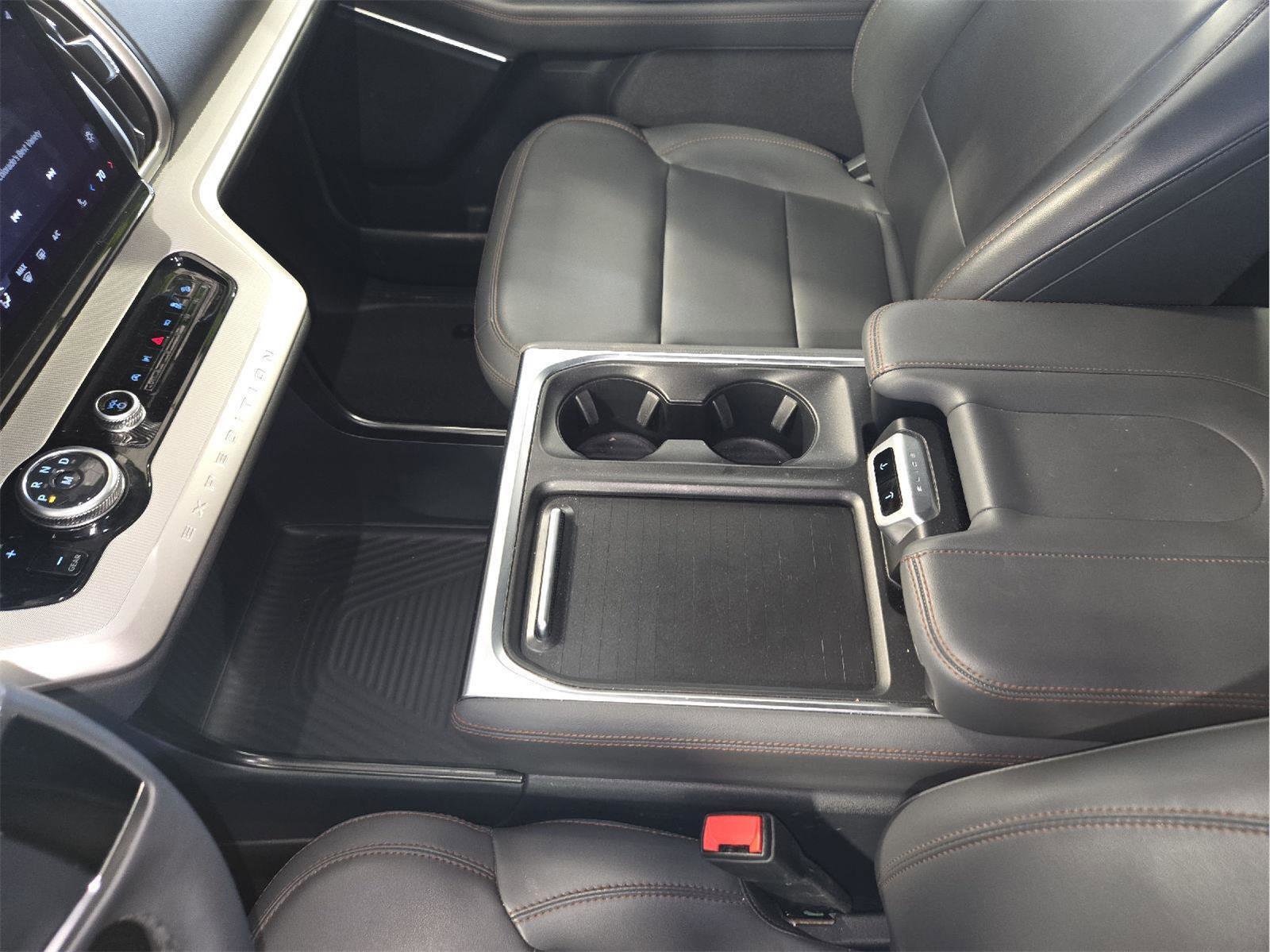 Used 2025 Ford Expedition Max Active image 33