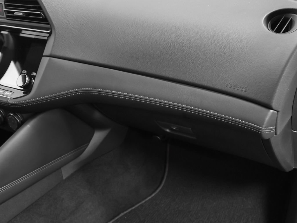 Used 2026 Nissan Z NISMO w/ Floor Mat Package RWD image 25