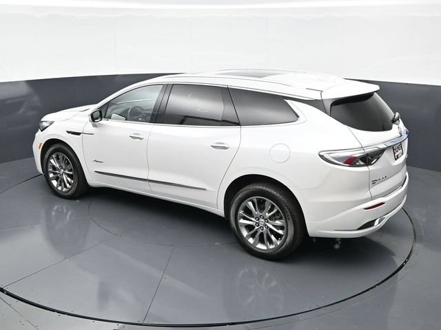 Used 2023 Buick Enclave Avenir w/ Avenir Technology Package AWD/4WD image 39