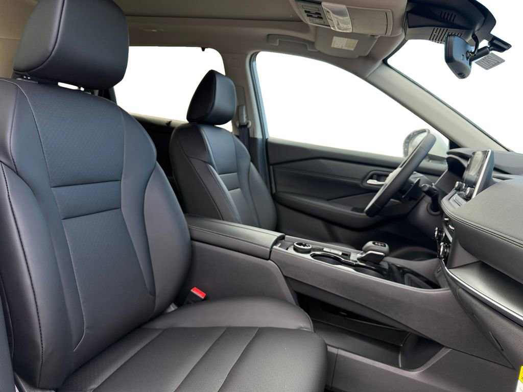 New 2026 Nissan Rogue SV w/ SV Premium Package image 15