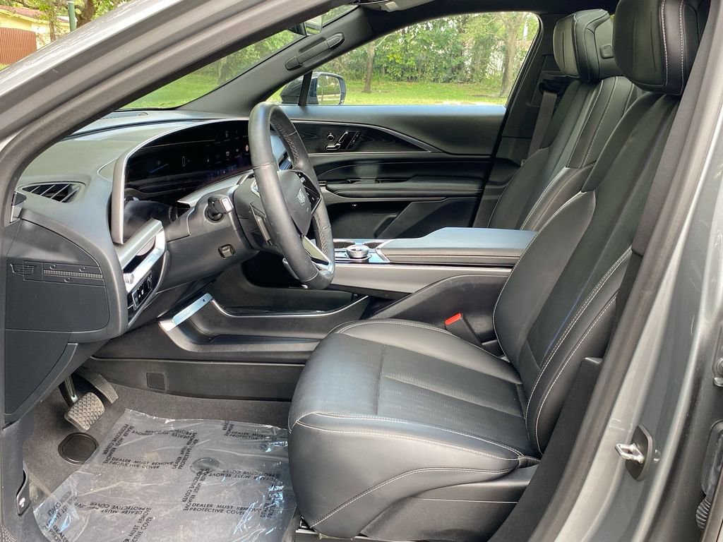 Used 2024 Cadillac Lyriq Sport image 37