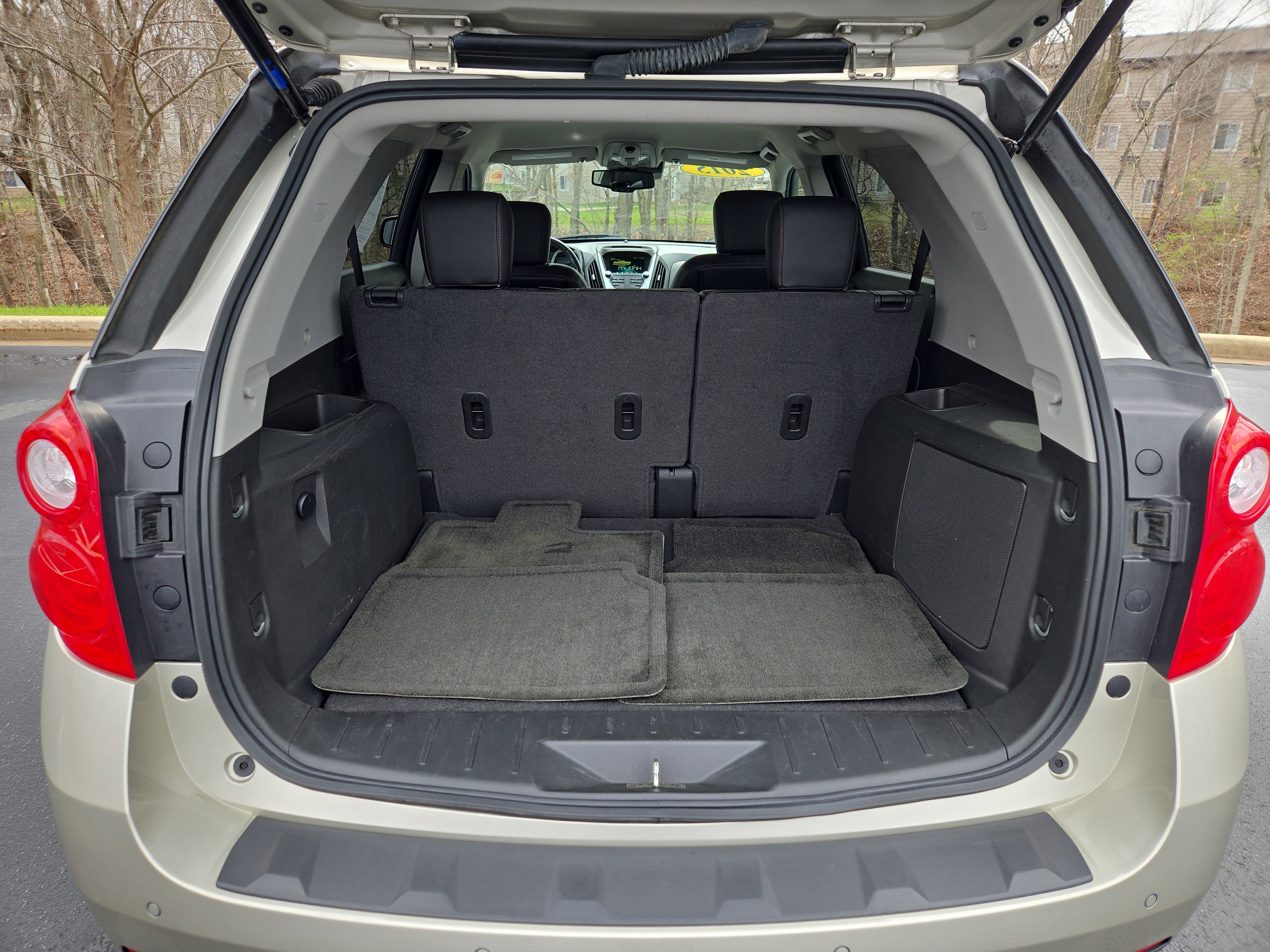 Used 2015 Chevrolet Equinox LTZ image 9