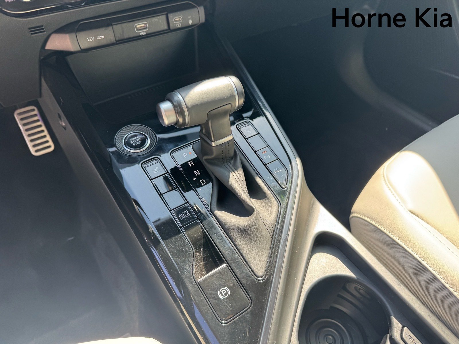Certified 2024 Kia Niro EX Touring FWD image 23