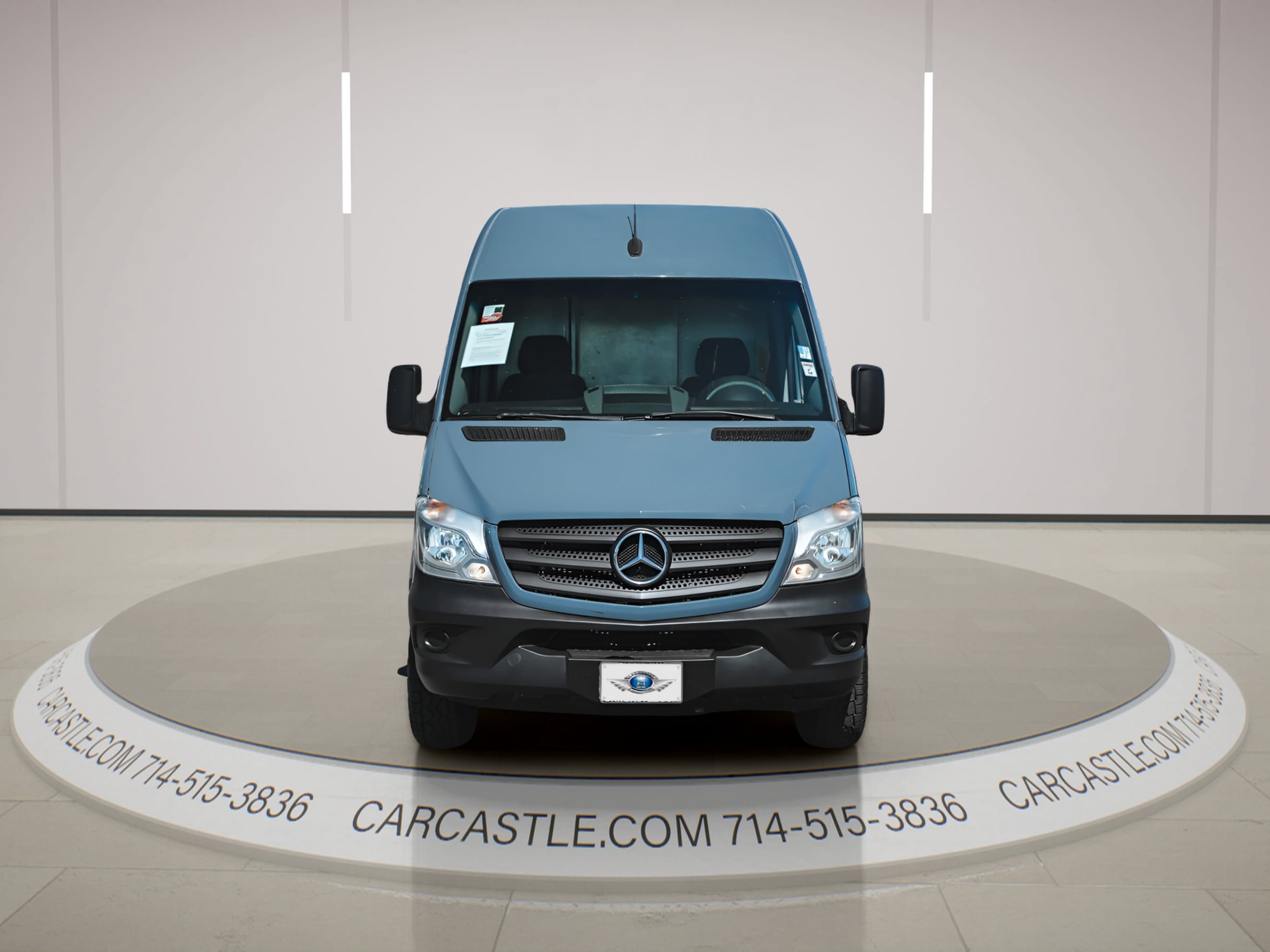 Used 2018 Mercedes-Benz Sprinter 2500 image 2