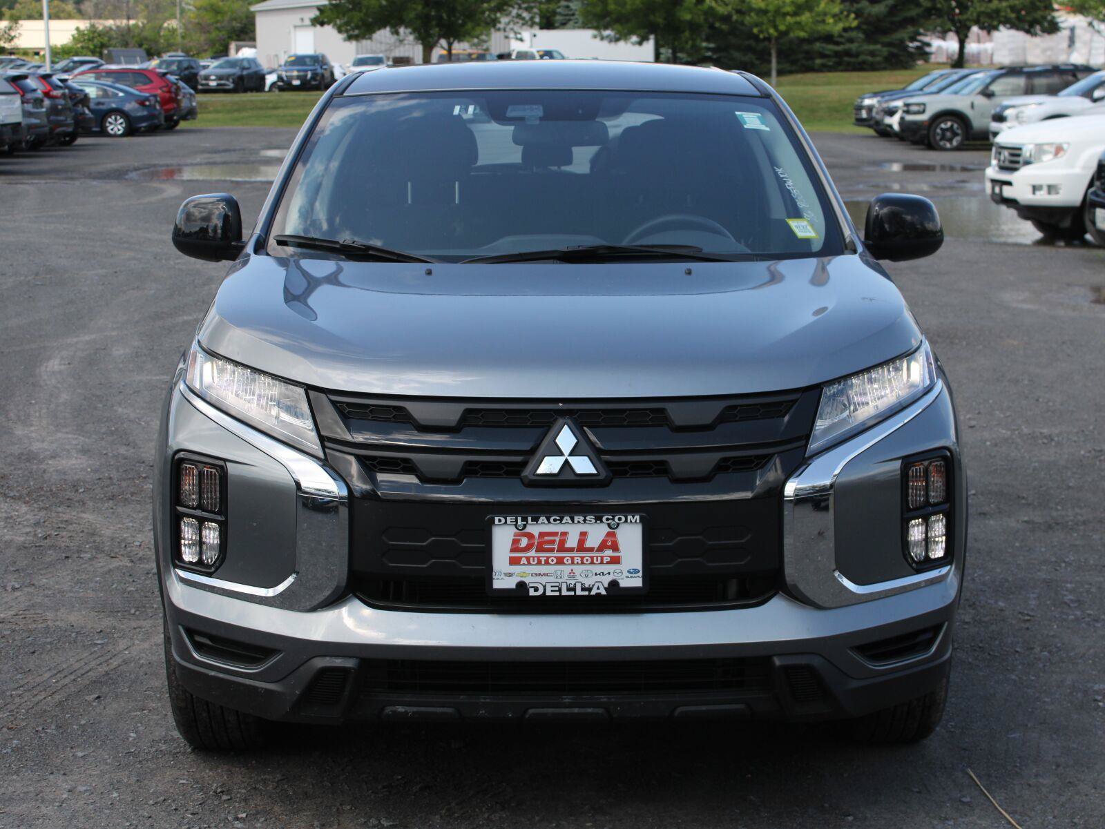 Used 2026 Mitsubishi Outlander Sport LE AWD/4WD image 2
