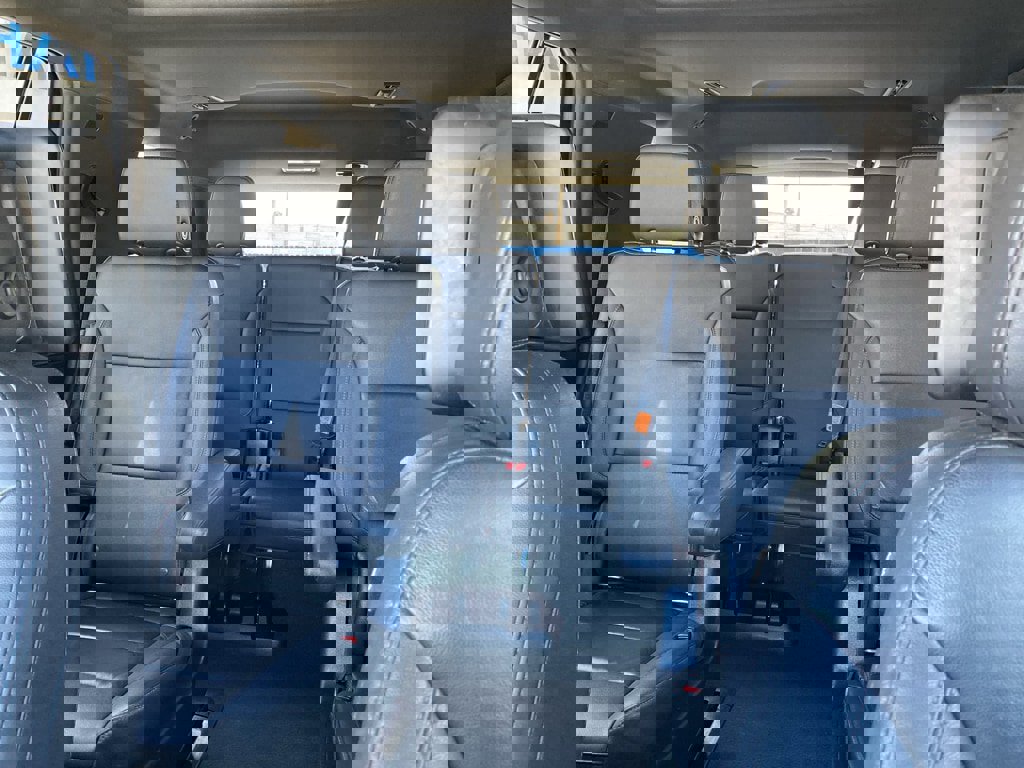 Used 2022 Chevrolet Tahoe Z71 w/ Z71 Off-Road Package image 37