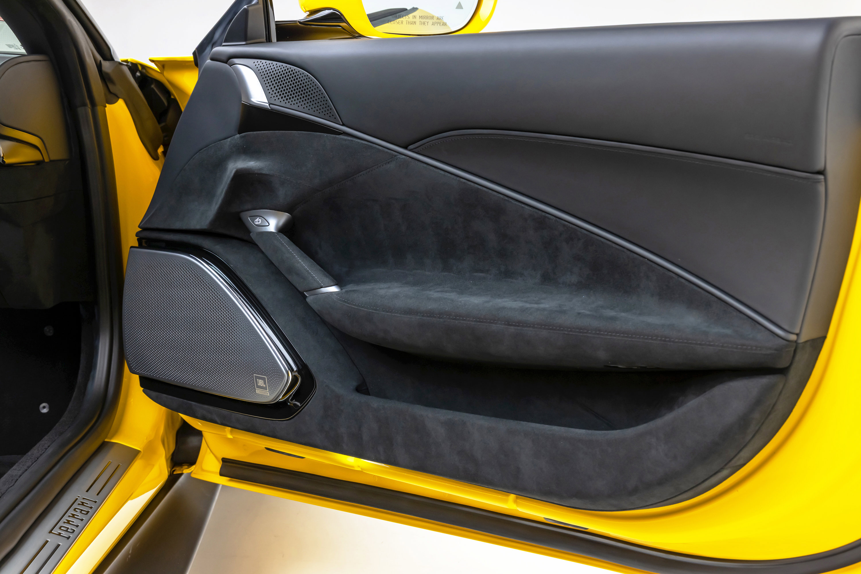 Certified 2025 Ferrari Roma Spider image 61