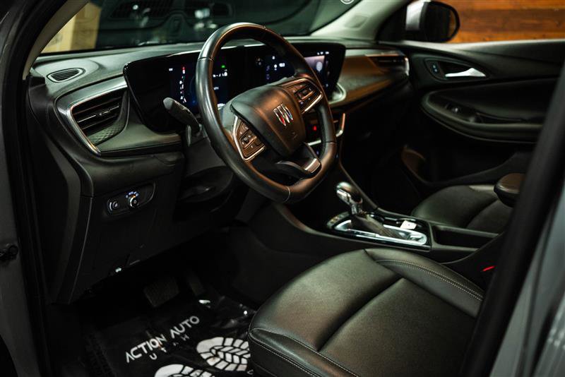 Used 2024 Buick Encore GX Sport Touring image 8