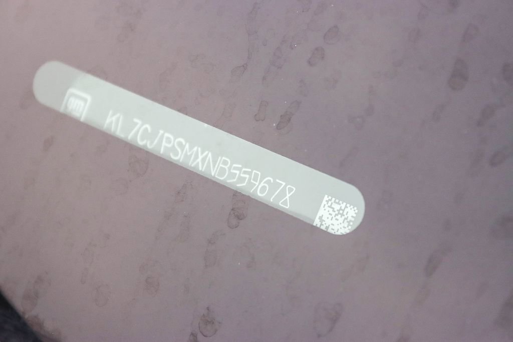 Used 2022 Chevrolet Trax LT w/ LT Convenience Package image 56