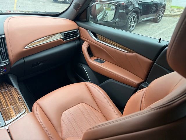 Used 2022 Maserati Levante GT image 48
