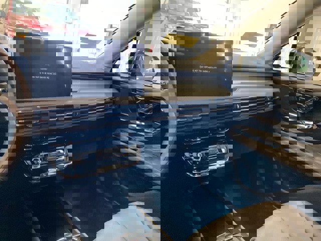 New 2024 Lincoln Corsair AWD w/ Equipment Group 101A image 13