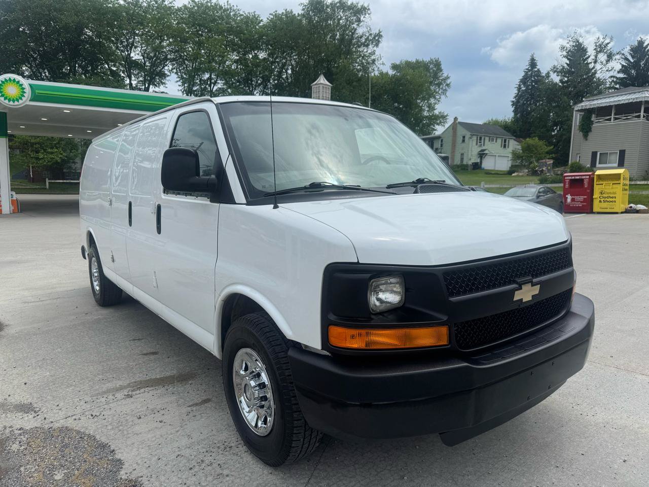 Used 2015 Chevrolet Express 3500 Extended RWD image 7