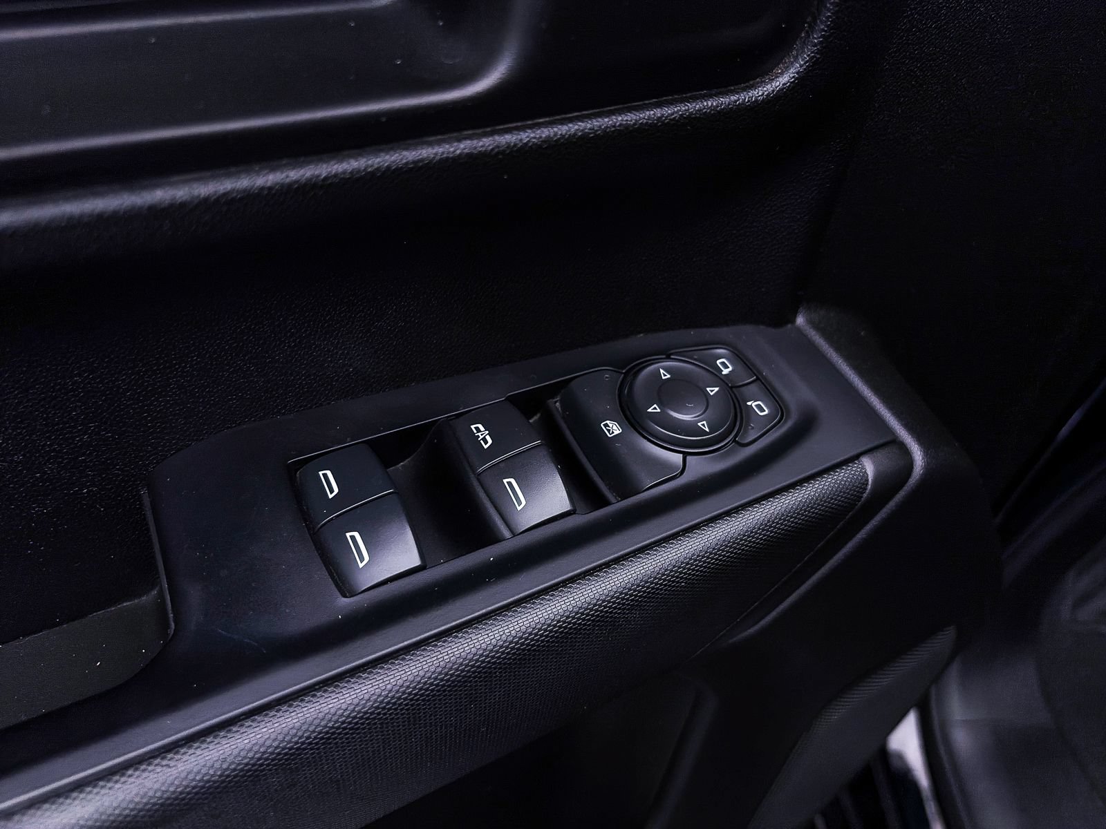 Used 2024 Chevrolet Silverado 1500 Custom AWD/4WD image 17