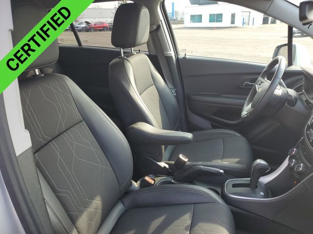 Used 2022 Chevrolet Trax LT w/ LT Convenience Package image 27