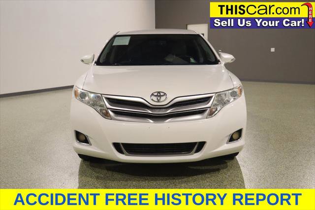 Used 2015 Toyota Venza LE FWD image 2