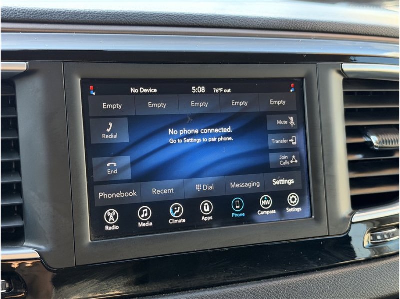 Used 2021 Chrysler Voyager Lxi image 45