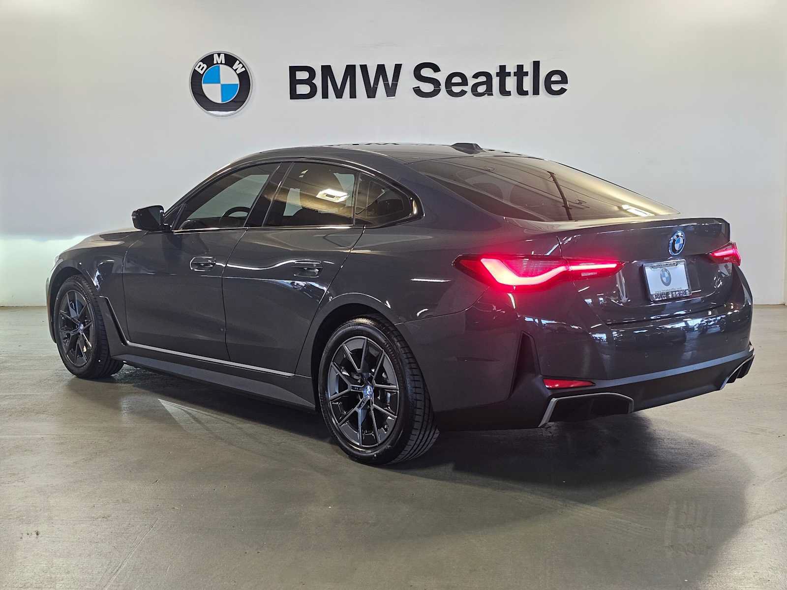 Certified 2023 BMW i4 eDrive35 w/ Premium Package RWD image 4