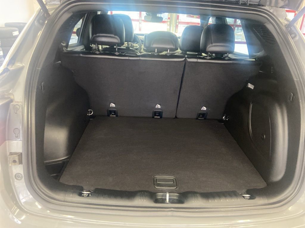 Used 2023 Jeep Compass Latitude w/ Sun and Sound Group image 15