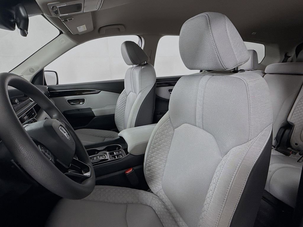 Certified 2023 Honda Pilot LX image 30