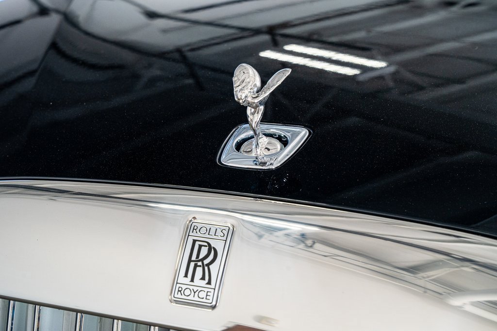 Used 2024 Rolls-Royce Spectre w/ Spectre Launch Package image 18