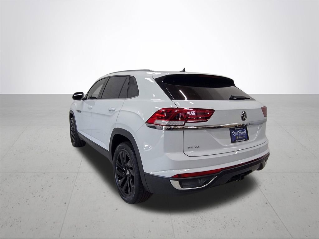 Certified 2022 Volkswagen Atlas Cross Sport SE w/ Panoramic Sunroof Package image 12