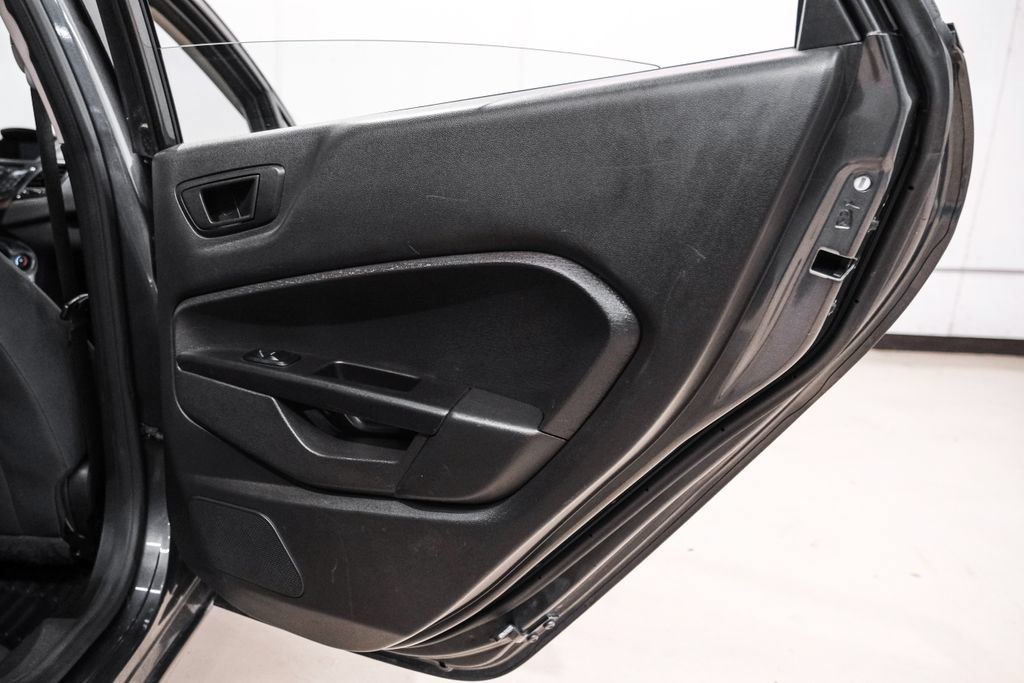 Used 2019 Ford Fiesta SE FWD image 37