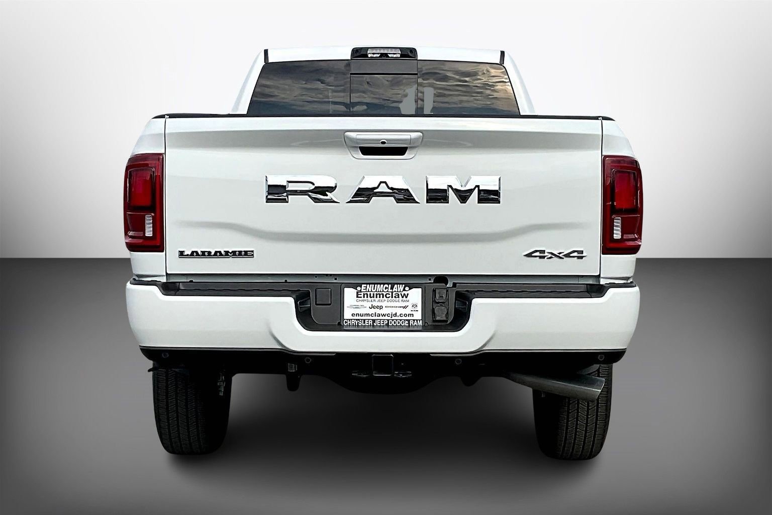 New 2025 RAM 3500 Laramie w/ Towing Technology Group image 4
