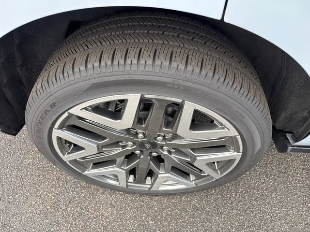 New 2026 Ford Expedition Platinum w/ Platinum Ultimate Package image 13