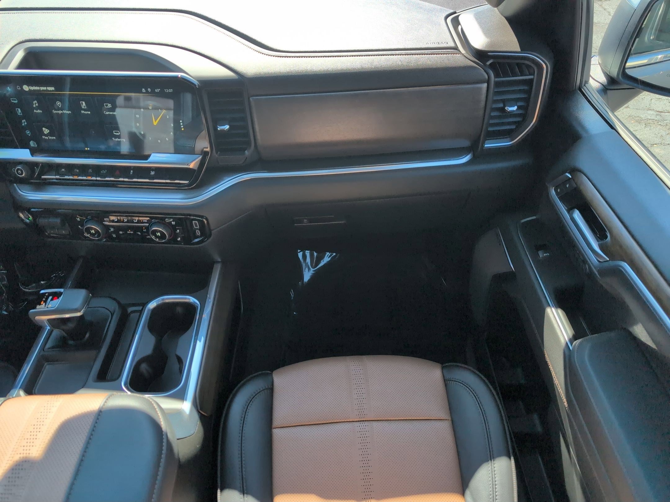 Certified 2025 Chevrolet Silverado 1500 High Country w/ High Country Premium Package image 31