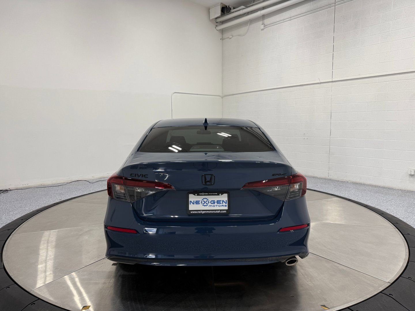 Used 2025 Honda Civic Sport image 6