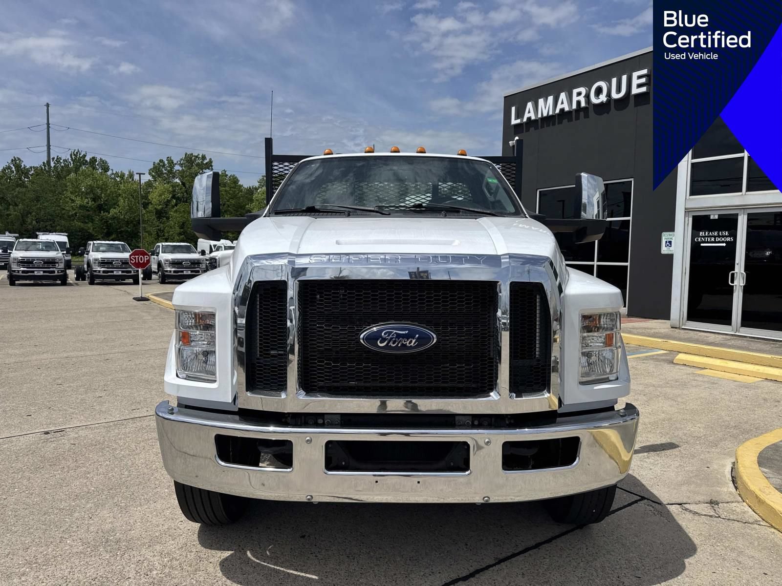 Certified 2022 Ford F650 2WD Regular Cab Super Duty image 3