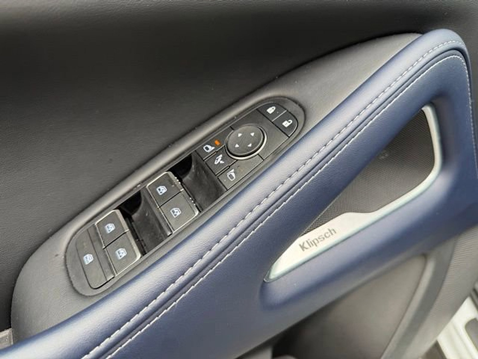 Certified 2026 INFINITI QX60 Sport w/ Dark Cargo Package image 11