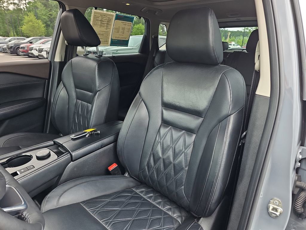 Used 2023 Nissan Rogue Platinum w/ Platinum Premium Package AWD/4WD image 19