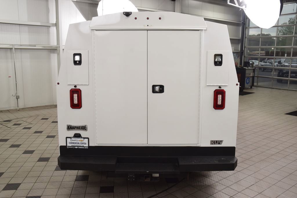 Used 2023 Chevrolet Express 3500 w/ Power Convenience Package RWD image 4