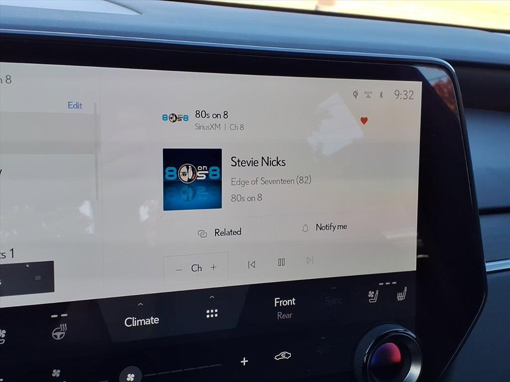 Used 2023 Lexus RX 350 350h Luxury image 18