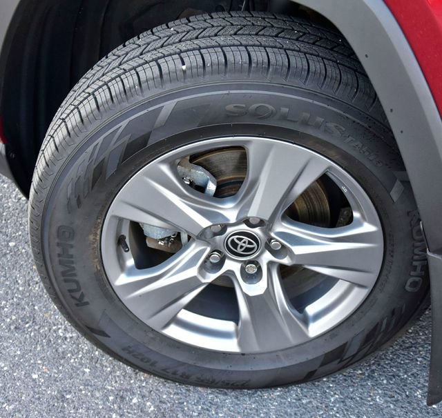 Certified 2023 Toyota RAV4 XLE image 32