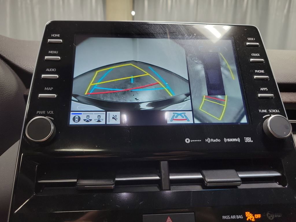 Used 2019 Toyota Avalon Limited image 18