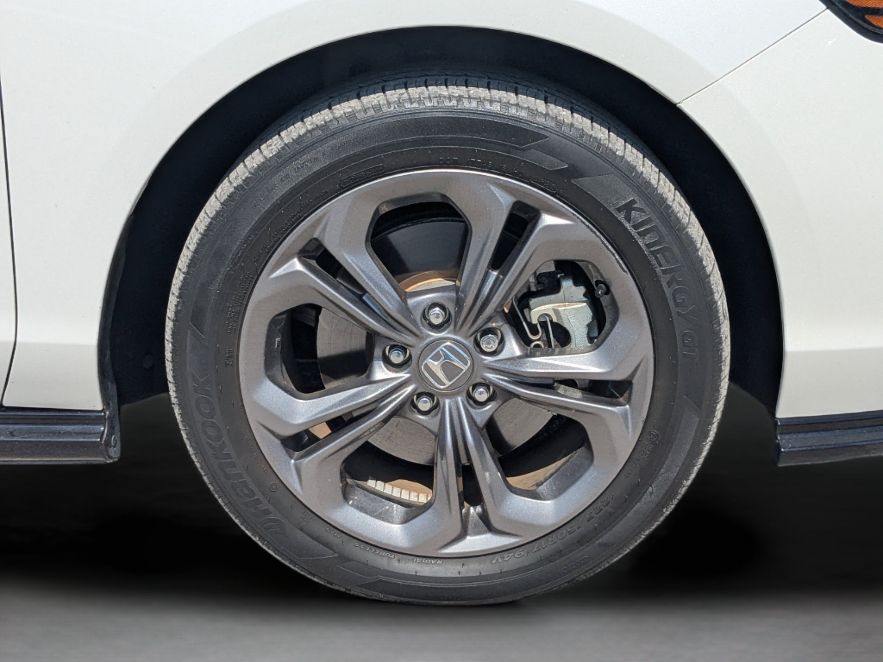 Used 2023 Honda Accord EX-L image 32