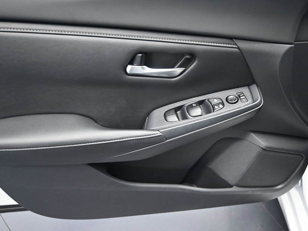 Used 2022 Nissan Sentra SV image 17