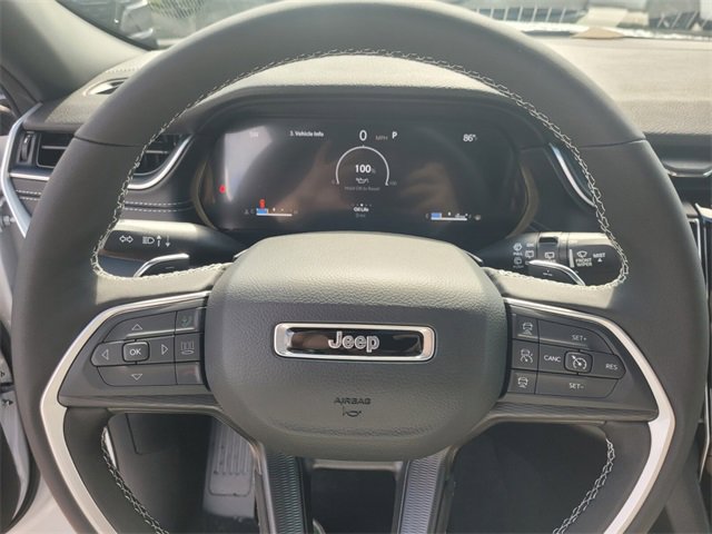 New 2025 Jeep Grand Cherokee Altitude image 29