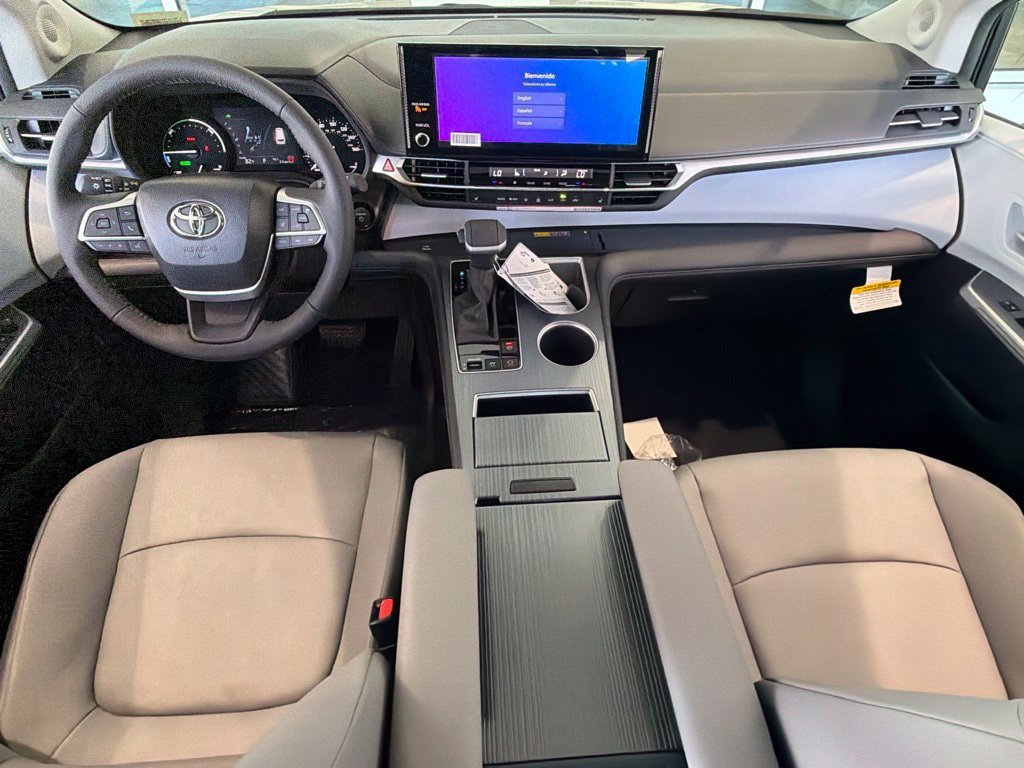 New 2026 Toyota Sienna XLE AWD/4WD image 29